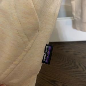 Patagonia Hoodie, never worn.